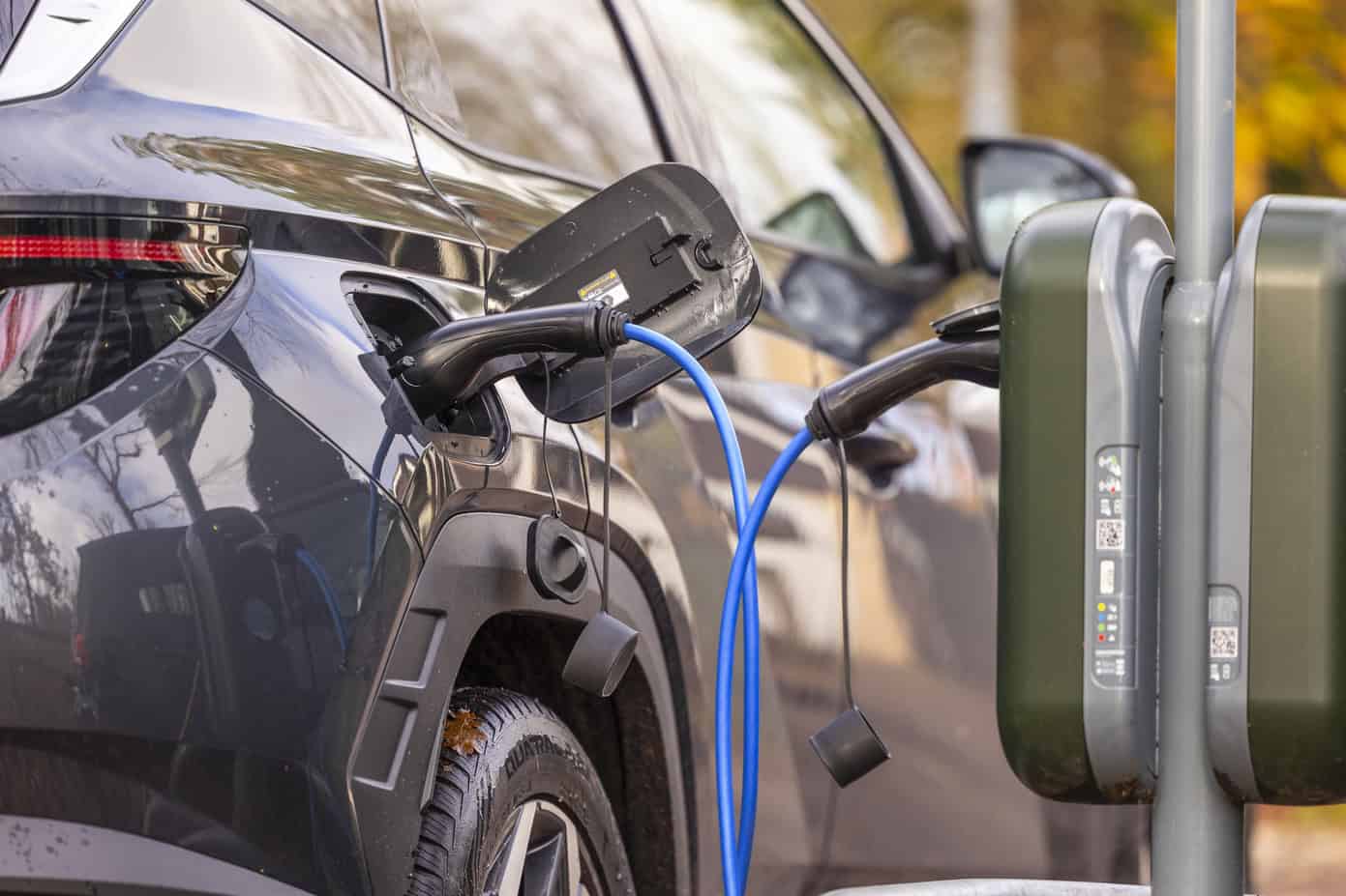 Câble de recharge d'une voiture électrique