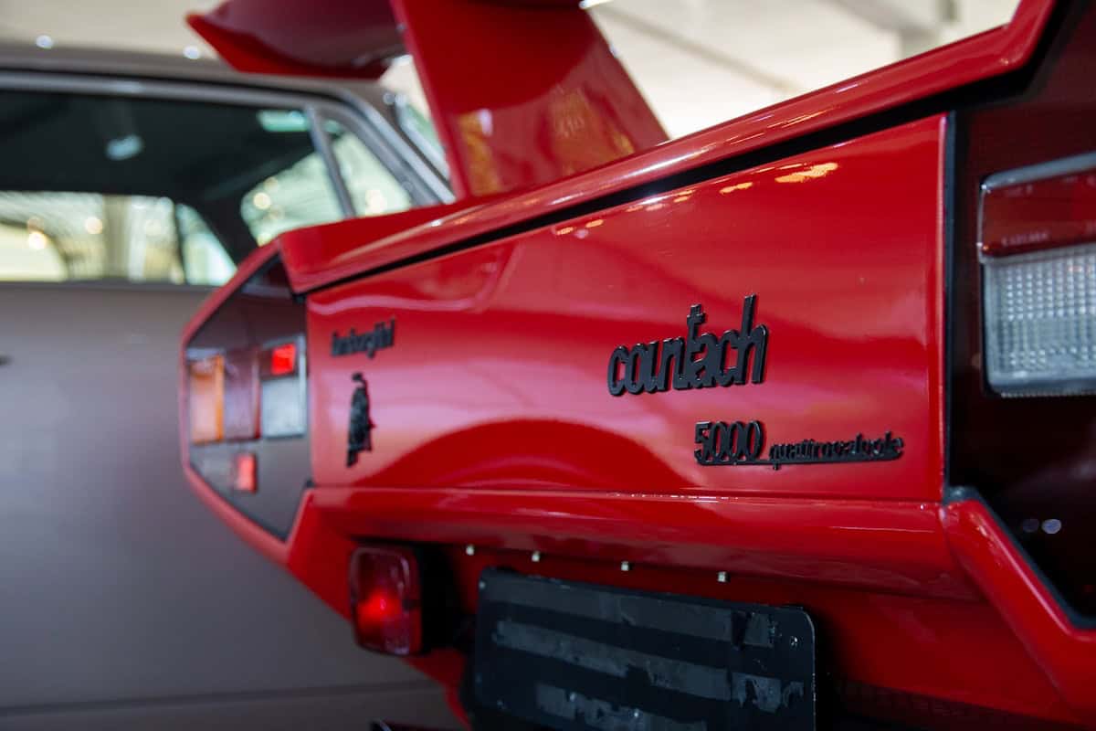 lamborghini countach prix