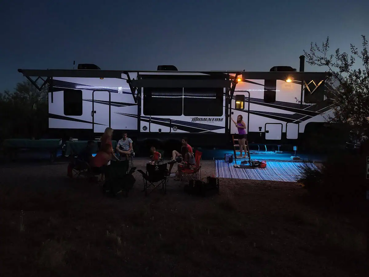 Quelle est la durée de vie moyenne d’une batterie cellule camping car selon son type ?
